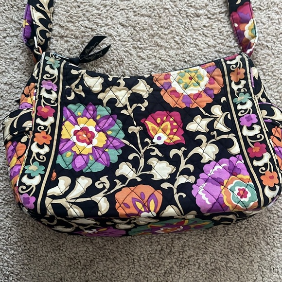 Vera Bradley cross body - Picture 3 of 5